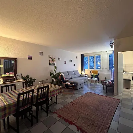 Ferienhaus Le8bis Saint-Denis (Seine-Saint-Denis)